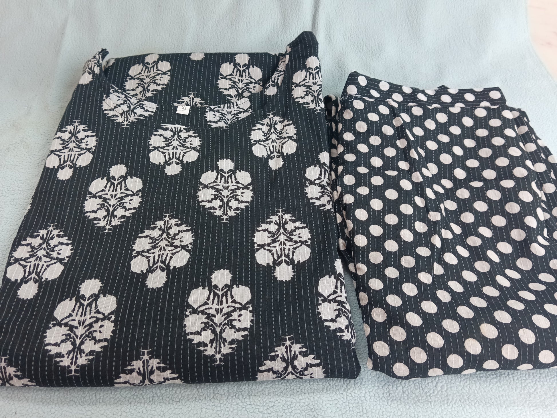 Coord set black and white